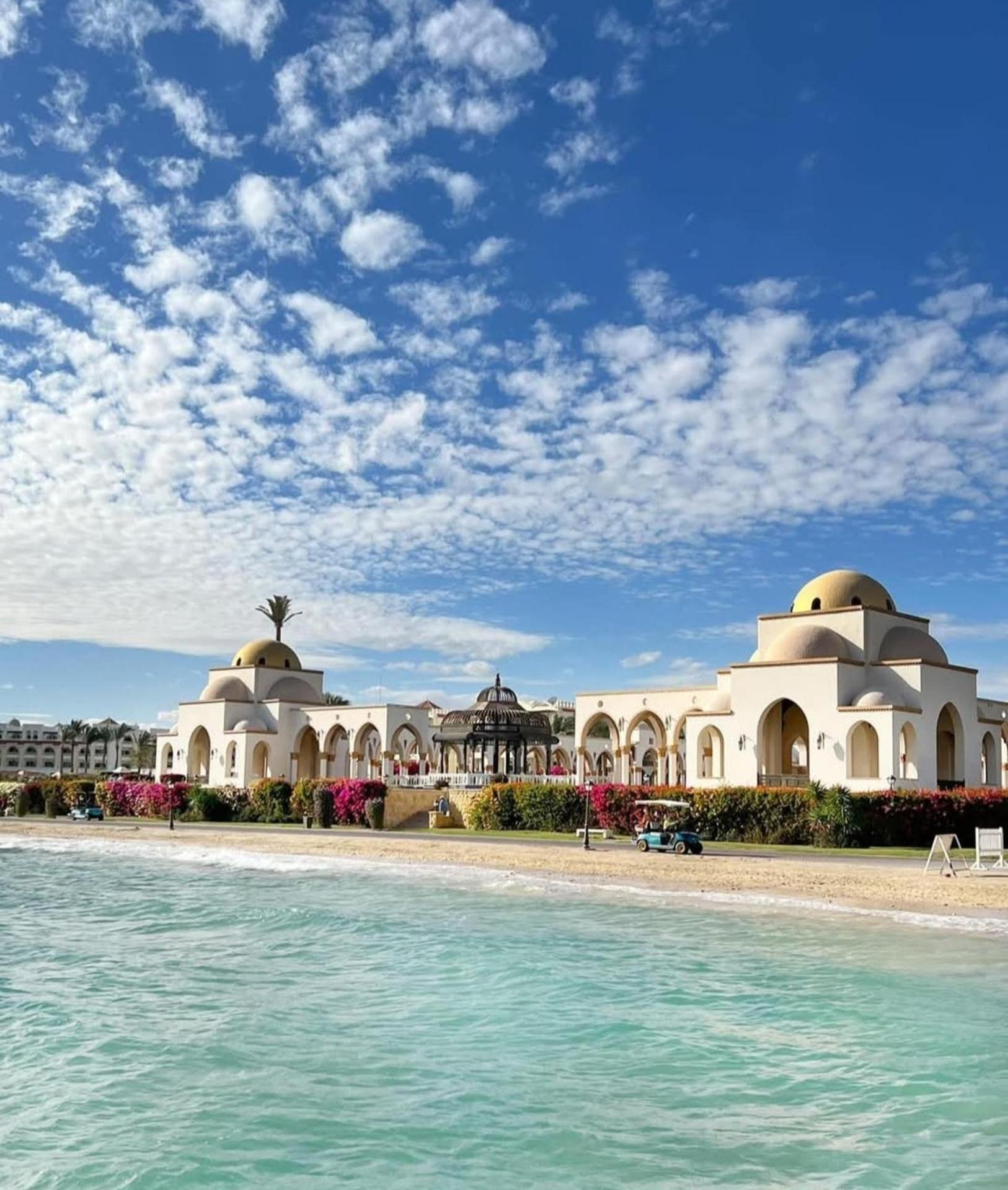 Sahl Hasheesh Beachfront 1br * Hurghada