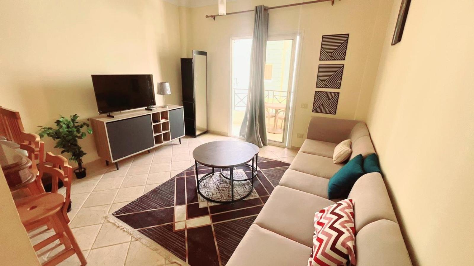 Sahl Hasheesh Beachfront 1br Apartment